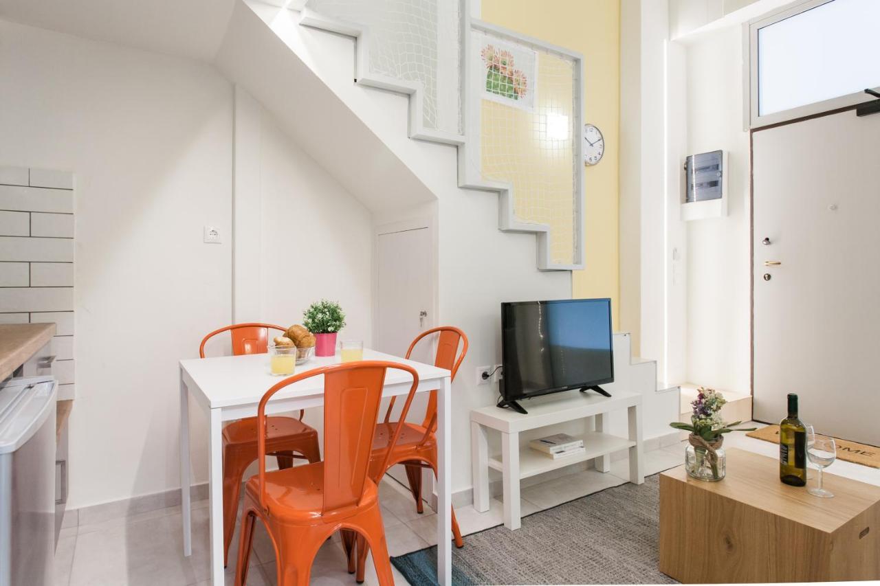 Relax In This Funky Loft Next To Metro! Athens Exterior photo